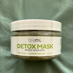 Ami Detox Mask - Refreshing Green Tea Formula
